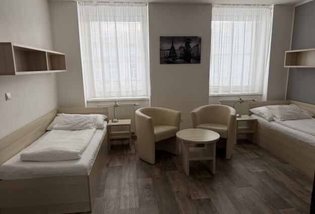 Dvoulůžkový pokoj s oddělenými postelemi